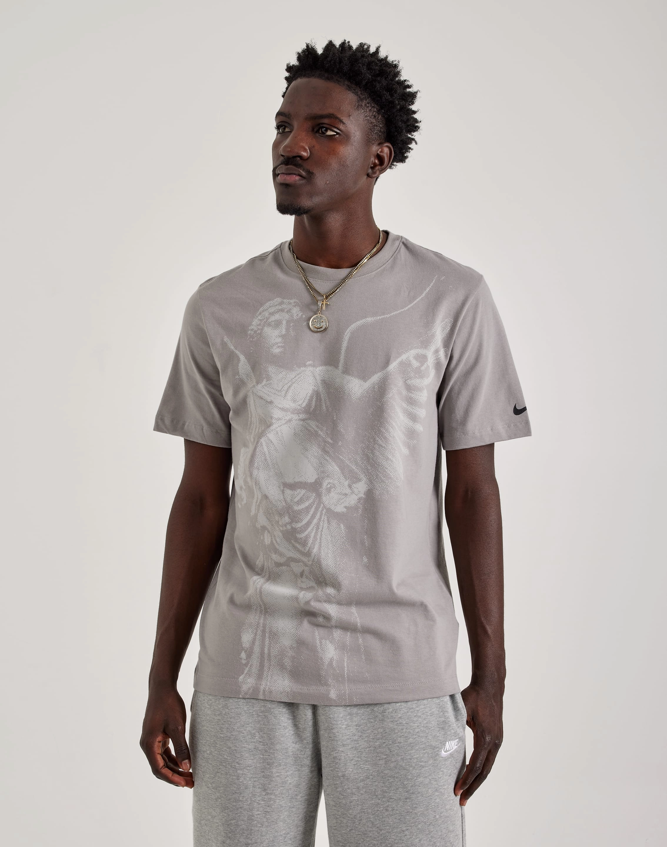 High - end fashion Nike Enshrined Tee Casual wear options