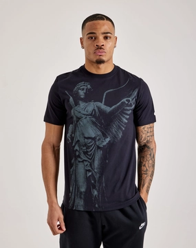 Nike Enshrined Tee Minimalist fashion Athleisure fashion
