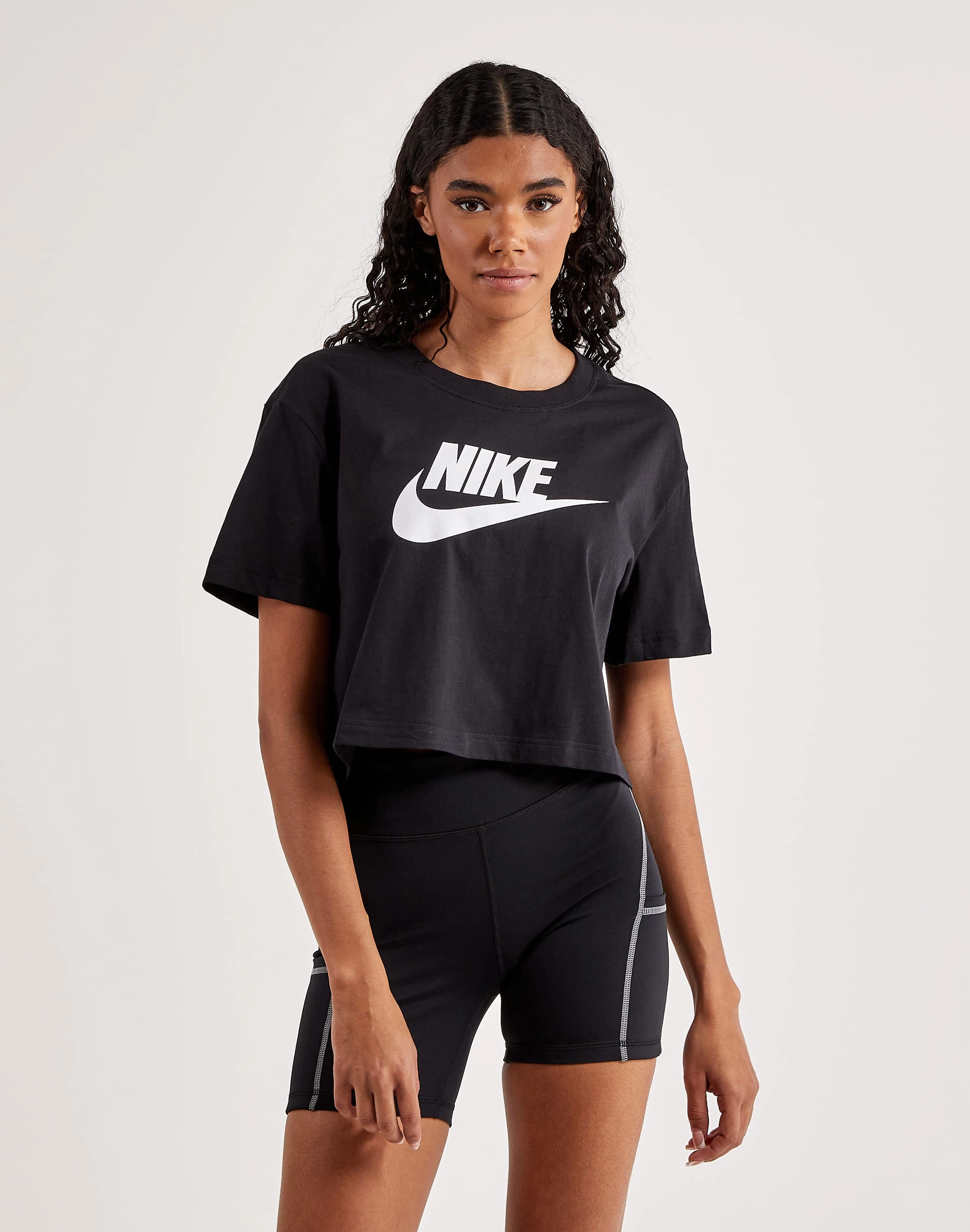 Fashion trends by region Nike Essential Cropped Logo Tee Patterned fashion (floral, stripes, etc.)