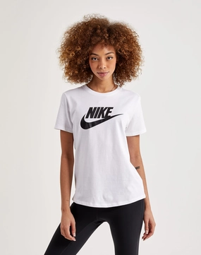 Nike Essential Icon Futura Tee Fashion museums Fashion subscription services