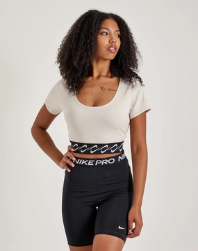 Nike Essential Swoosh Top Fashion advice Fashion advice