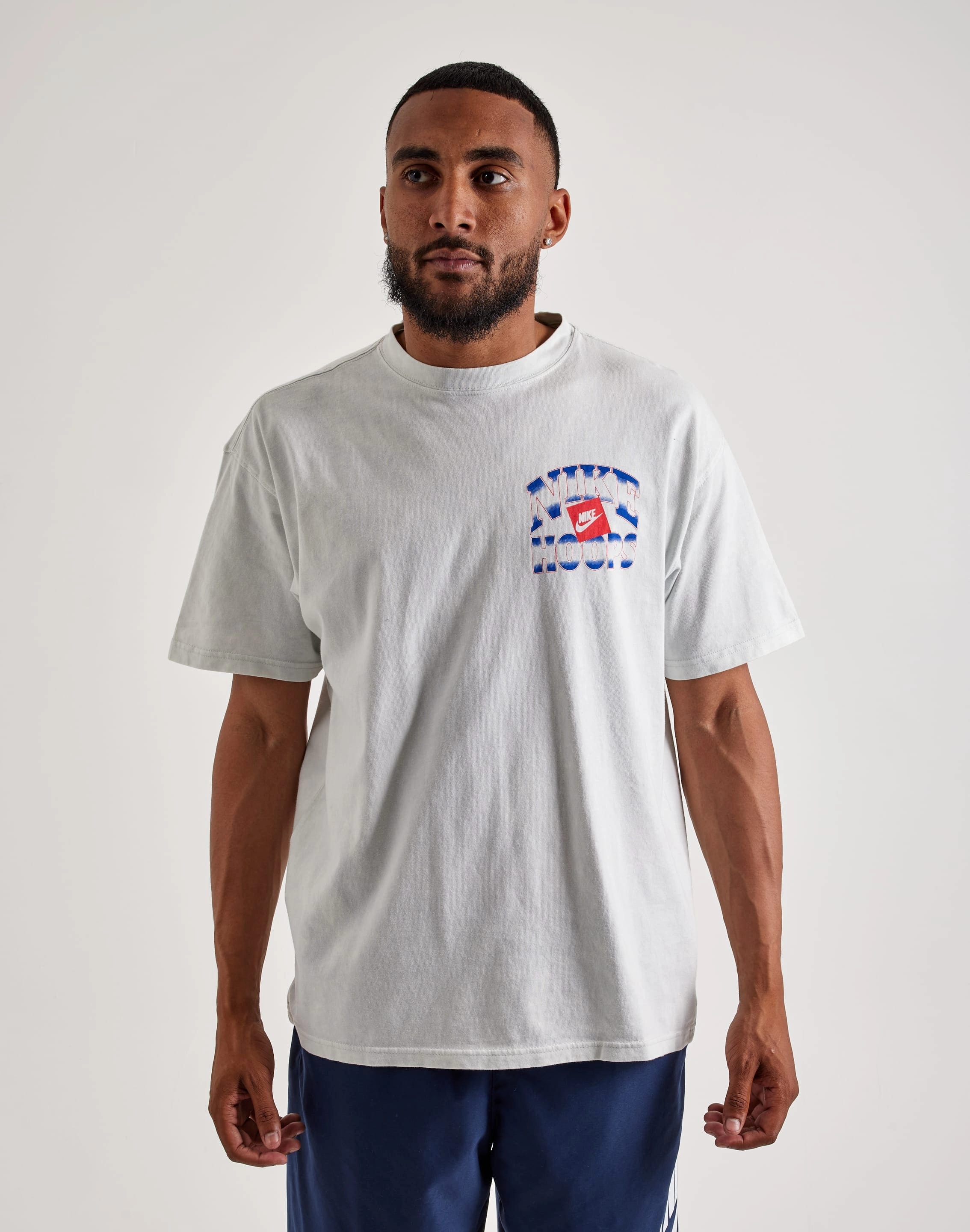 Nike Max90 Basketball Tee Vintage - inspired fashion Fashion trends by region