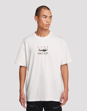 Nike Max90 Tee Business casual wear Formal wear selections