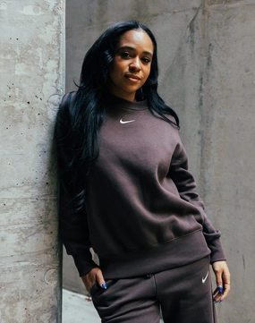 Nike Phoenix Fleece Oversized Crewneck Sweatshirt Fashion for all body types Recycled fashion materials