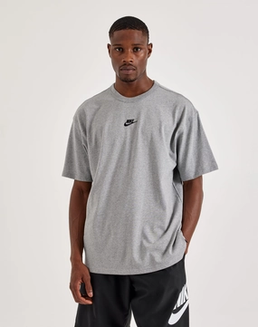 Nike Premium Essentials Tee Fashion trends by region Fashion brands