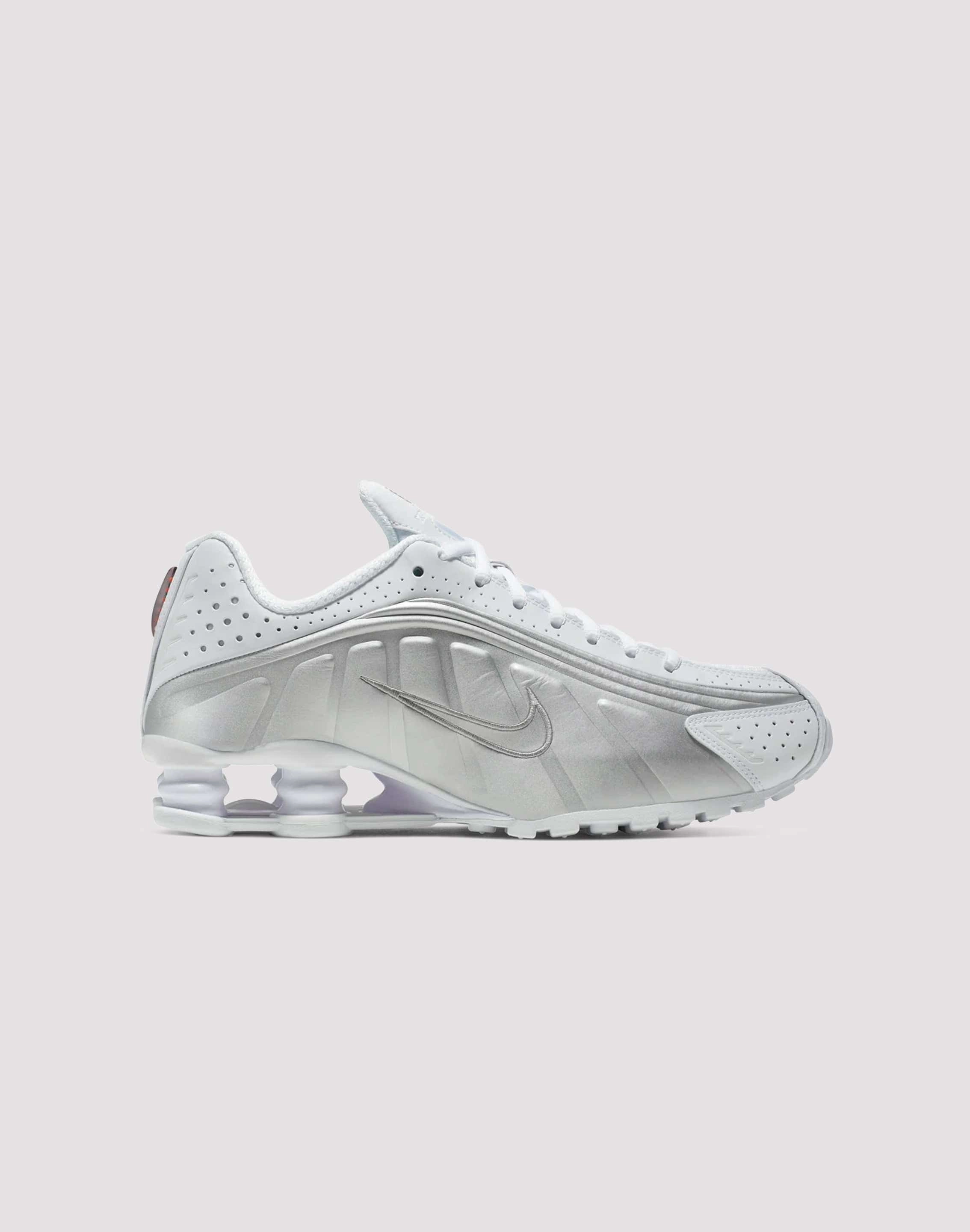 Nike Shox R4 Fashion bloggers' picks Fashion customization