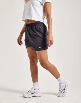 Nike Sportswear Classic Woven Shorts Fashion for all body types Stylish products