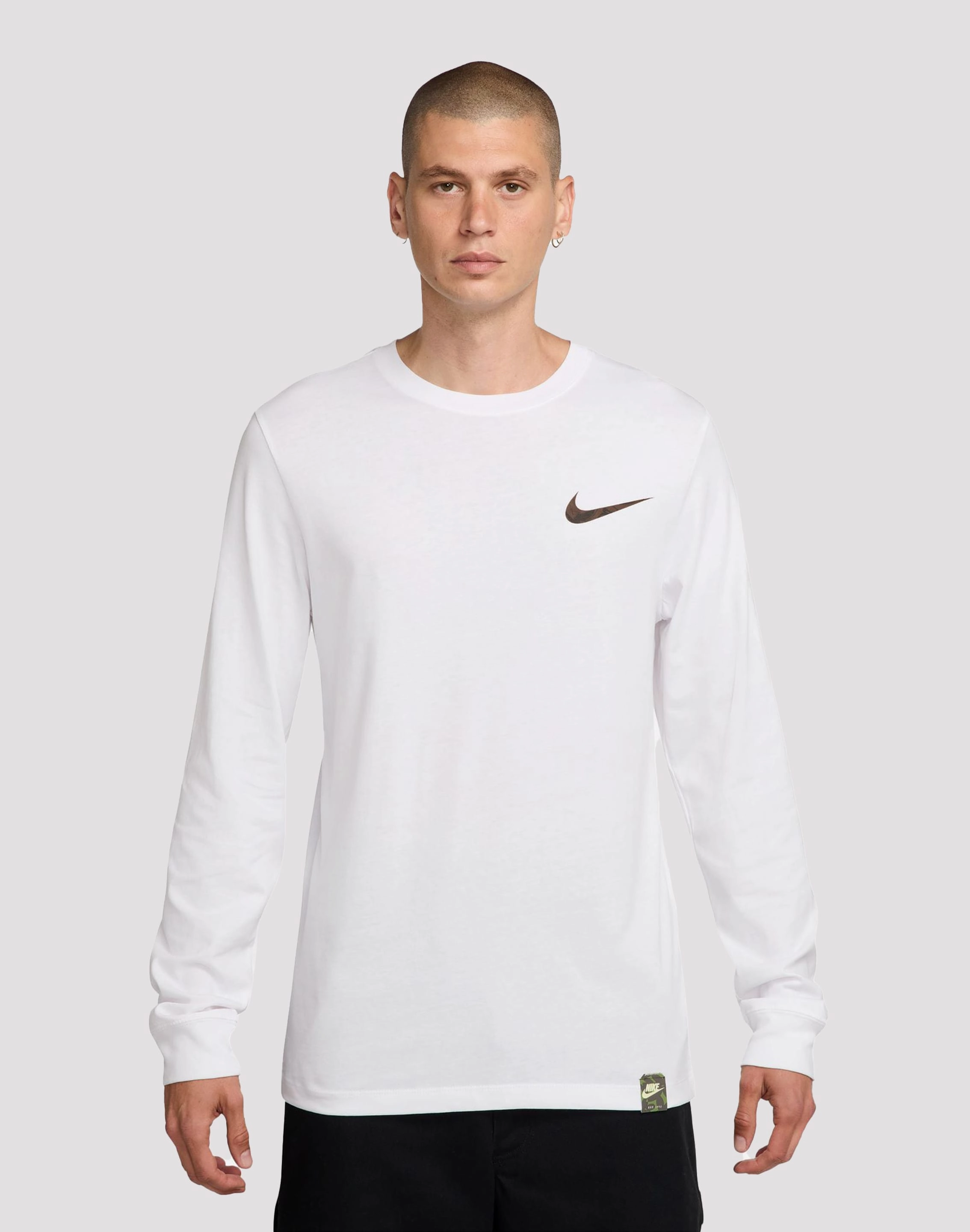 Nike Sportswear Club Long-Sleeve Tee Fashion culture Fashion brands