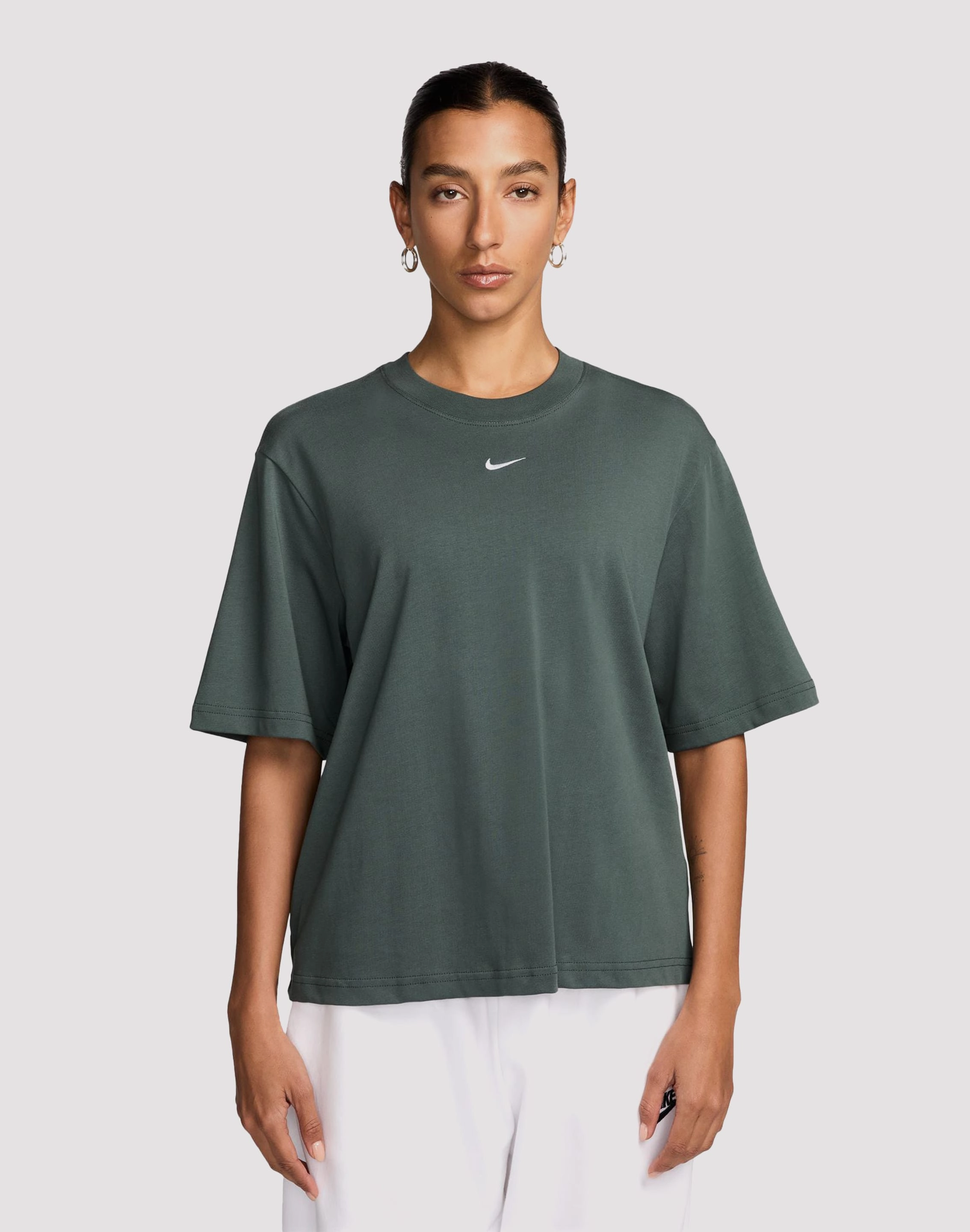 Nike Sportswear Essential Boxy Tee Fashion for all ages Fashion for all body types