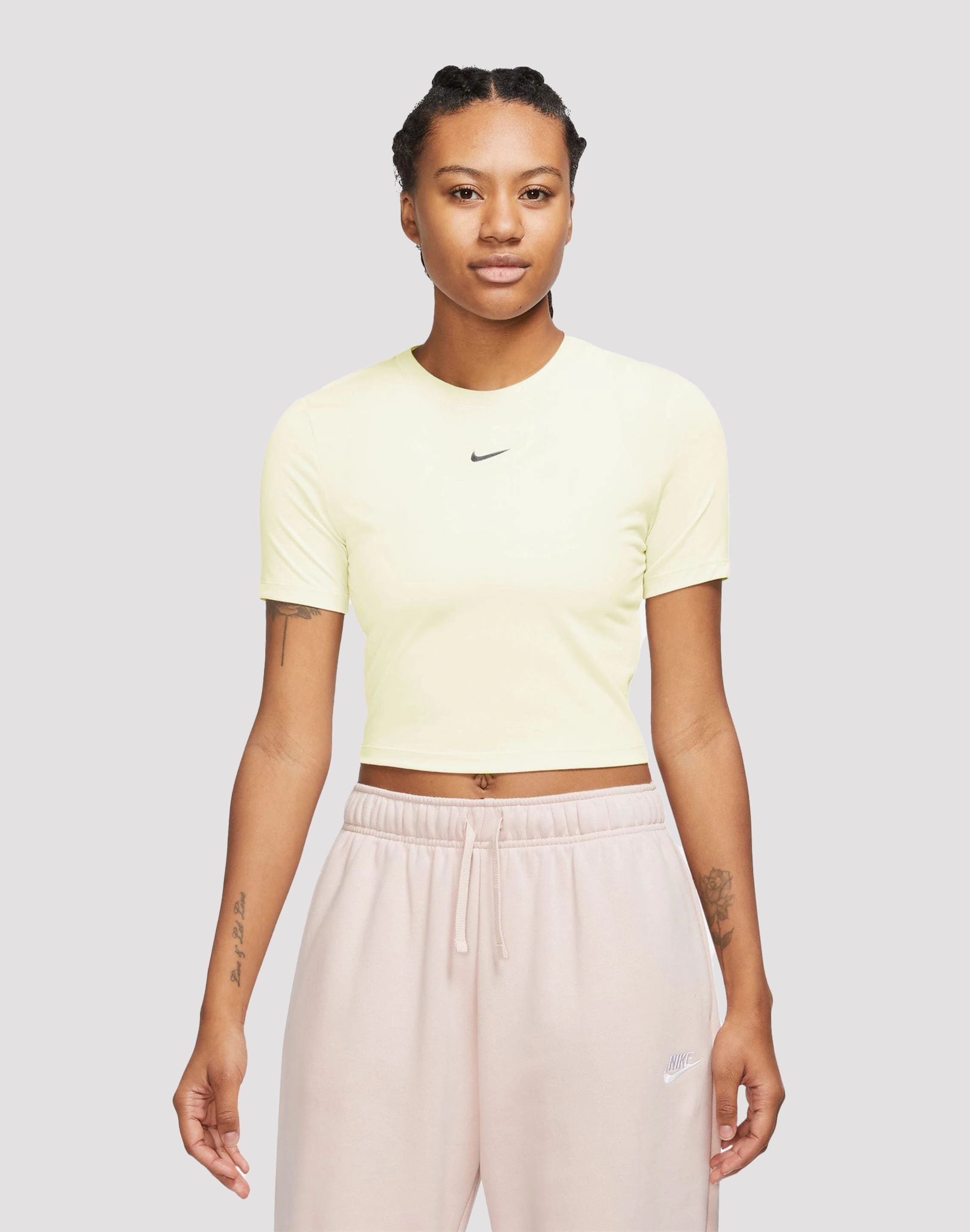 Nike Sportswear Essential Slim Cropped Tee Style statements High - end fashion