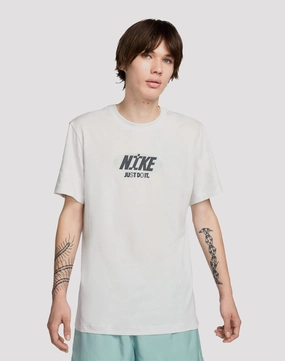 Nike Sportswear OC Tee Fashion inspiration Fashion care (washing, ironing, etc.)