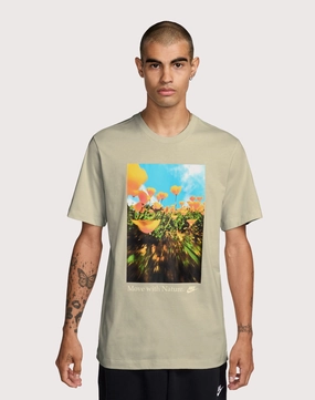 Nike Sportswear Tee Fashion forecasting Fashion bloggers' picks