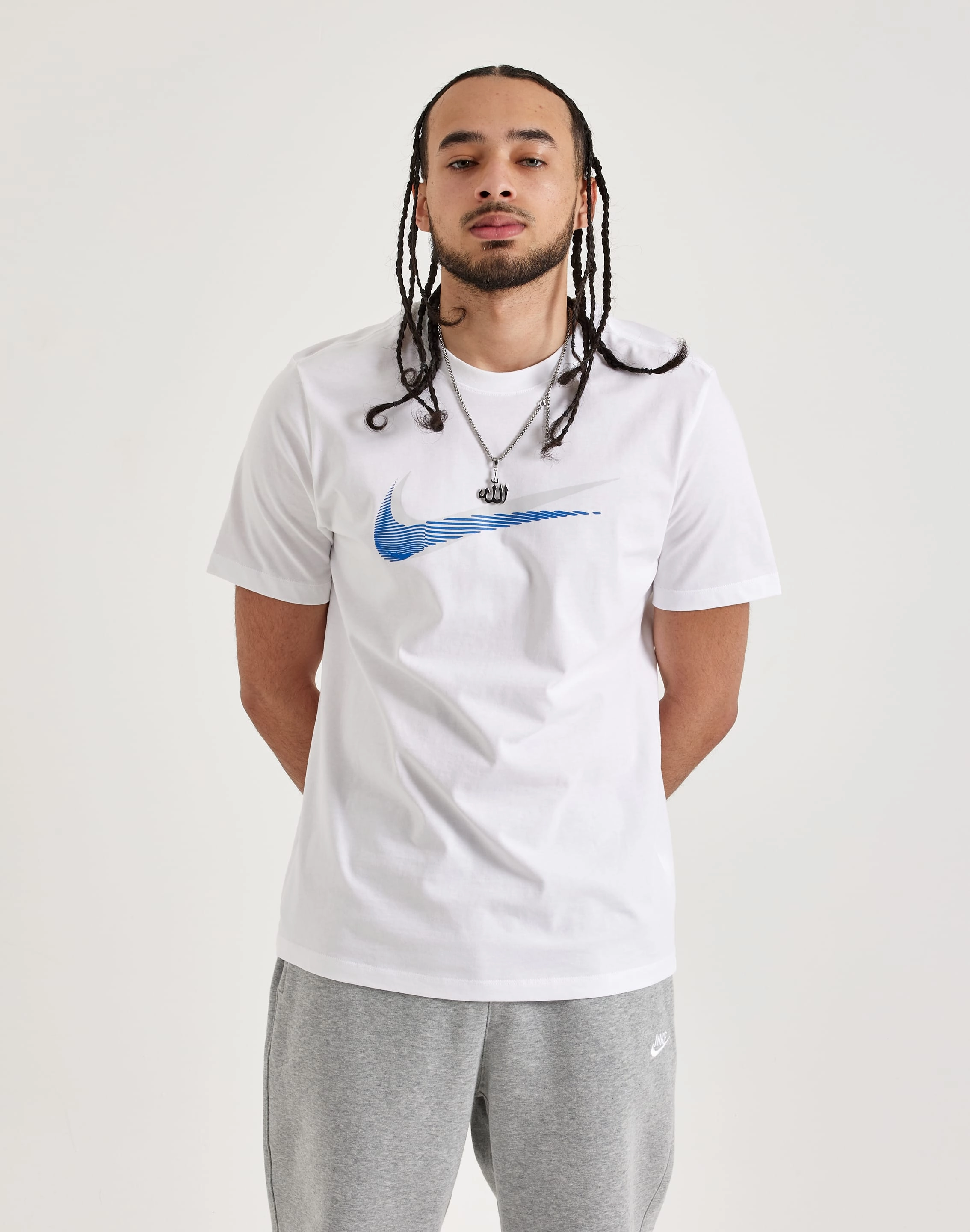 Nike Sportswear Tee Clothing assortments Fashion-forward items