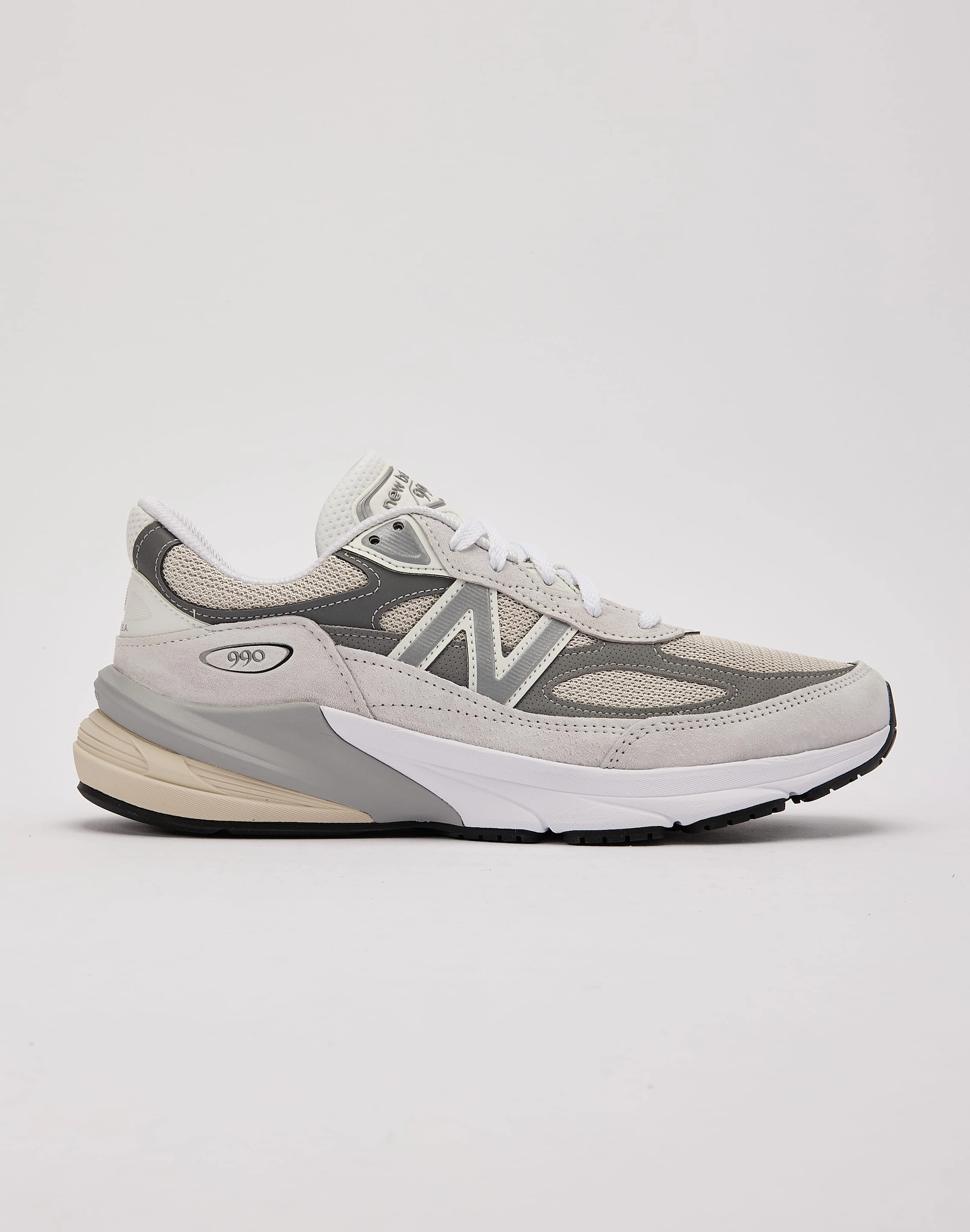 Organic fashion products New Balance MADE In USA 990v6 Trendy gear