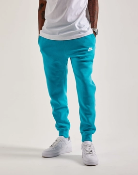 Outerwear options Nike Club Fleece Joggers Fashion labels