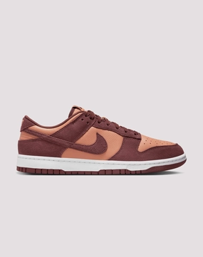 Patterned fashion (floral, stripes, etc.) Nike Dunk Low SE Fashion essentials