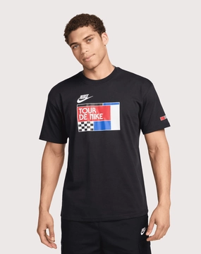 Patterned fashion (floral, stripes, etc.) Nike Tour De Nike Tee Minimalist fashion