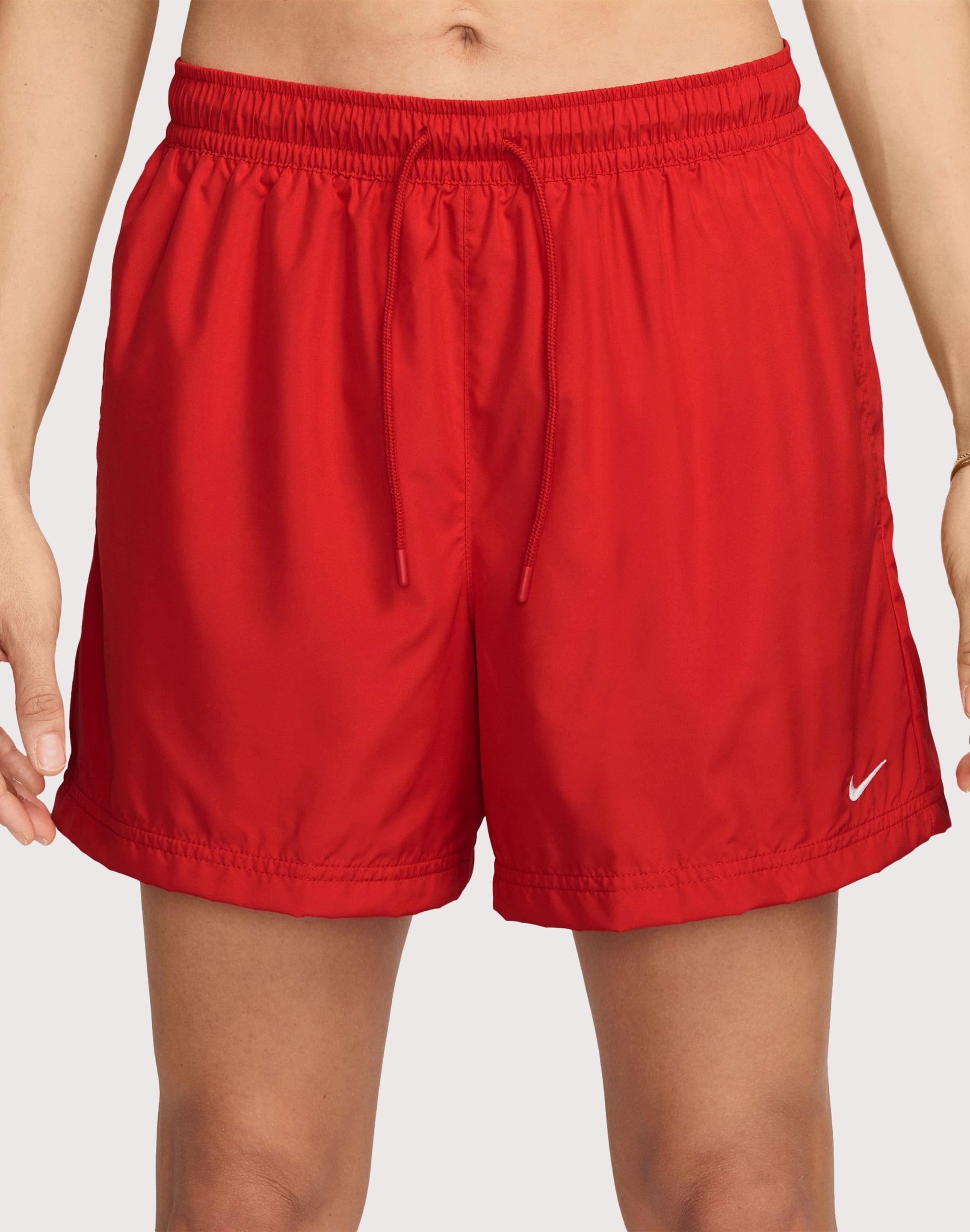 Fashionable goods Nike Sportswear Classics Wovens Mid-Rise Shorts Athleisure fashion
