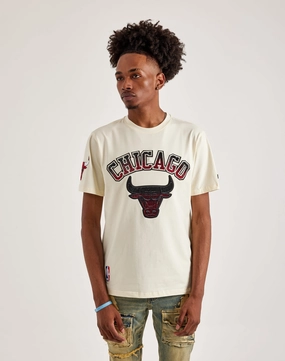 Pro Standard Chicago Bulls Tee Affordable fashion Fashion trends by region