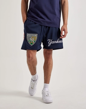 Pro Standard New York Yankees Shorts Budget - friendly fashion Fashion storage (wardrobes, hangers, etc.)