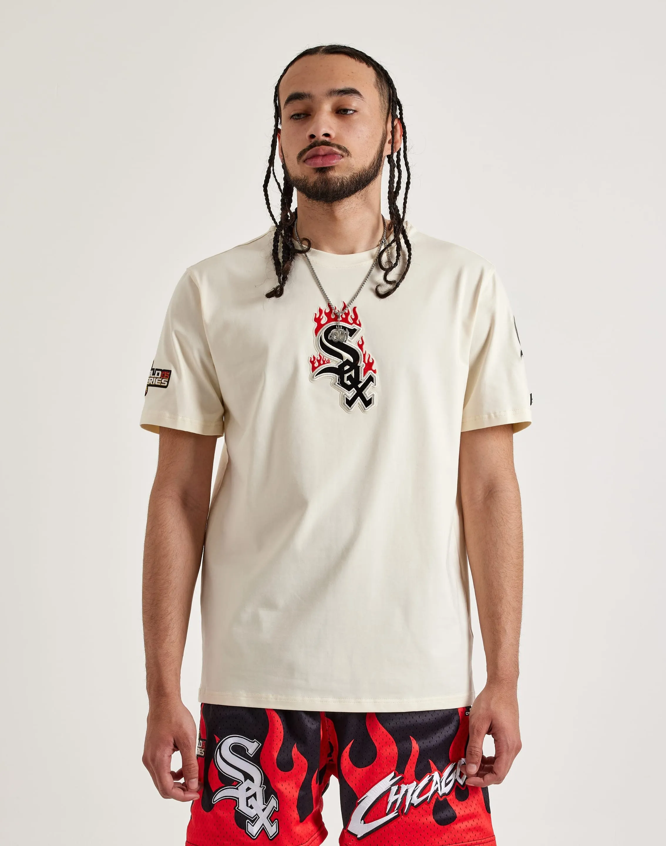 Recycled fashion materials Pro Standard Chicago White Sox Flame Tee Fashion photography