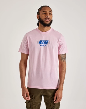 Retro fashion finds Nike Sportswear Tee Smart casual wear