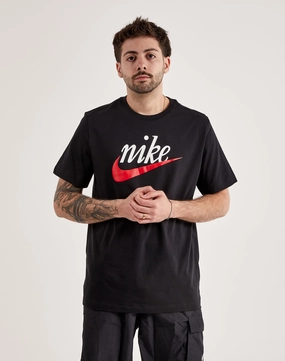 Runway fashion Nike Futura 2 Tee Fashion boutiques