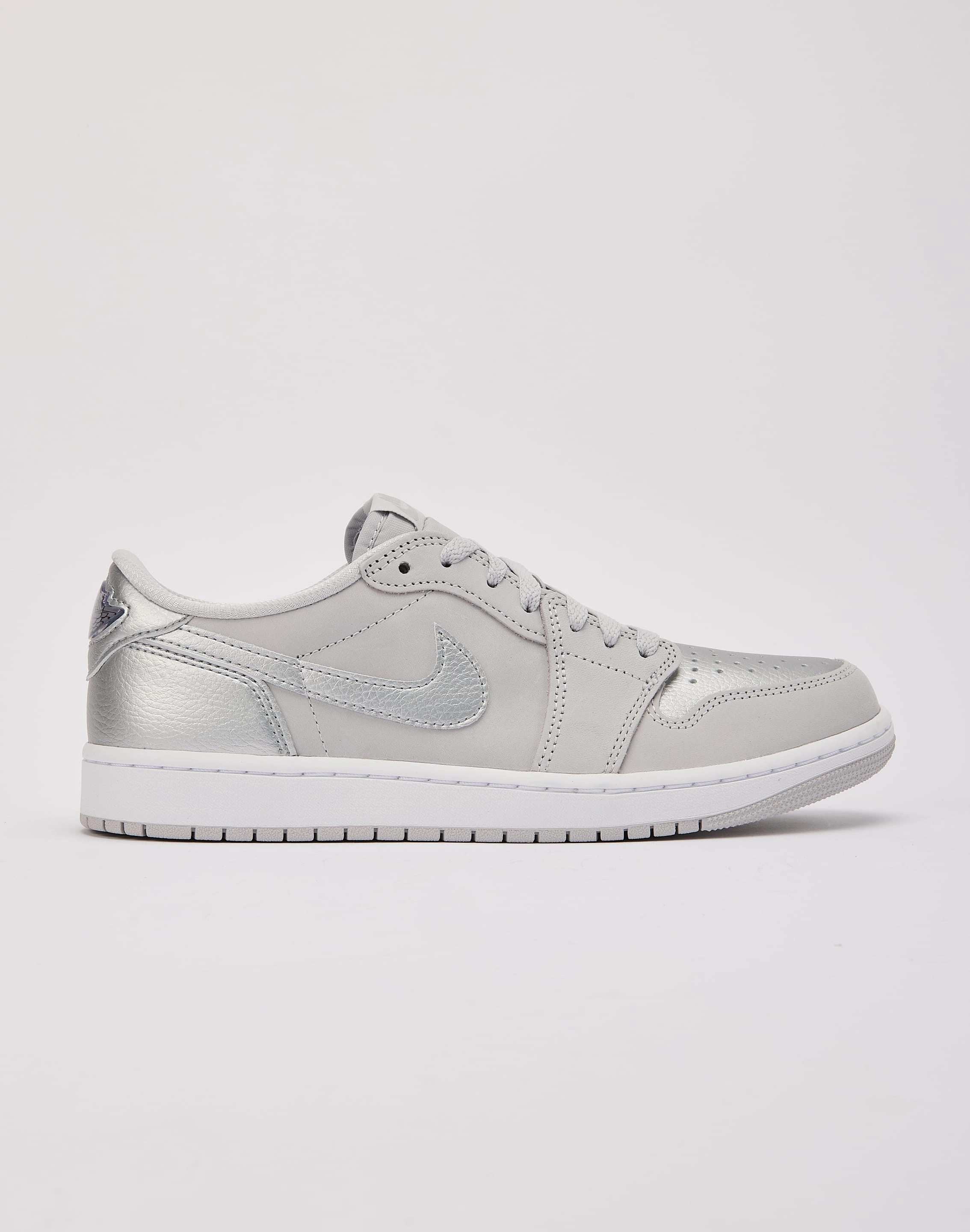 Upcycled fashion Jordan Air Jordan 1 Retro Low OG 'Metallic Silver' Budget - friendly fashion