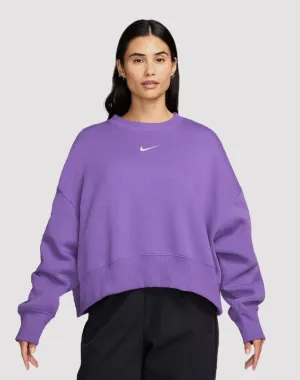 Wardrobe staples Nike Sportswear Phoenix Fleece Over-Oversized Crewneck Sweatshirt Sustainable fashion practices